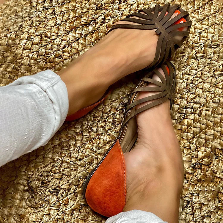 SANDALI INTAGLIATI CON DETTAGLIO BICOLORE - Montaracrest