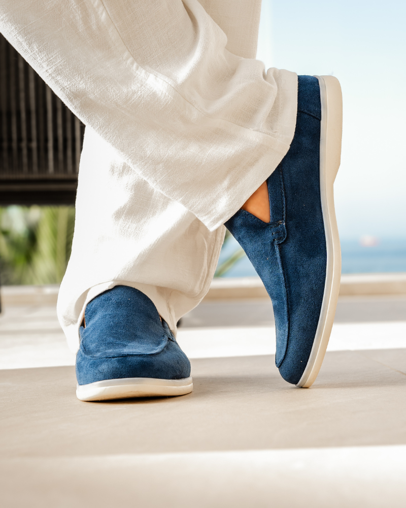 Light brown suede moccasins in camoscio Villa Bellucci by Montaracrest, featuring soft leather soles and classic slip-on design.