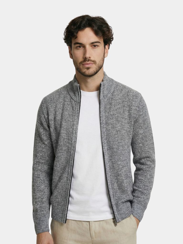 Montaracrest knitted jacket featuring textured wool fabric, long sleeves, and a classic collar—casual and stylish for everyday wear.