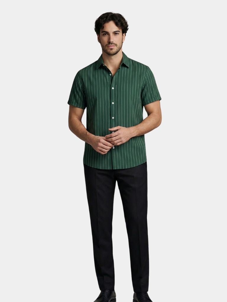 Montaracrest Costa Rica short-sleeve shirt in lightweight fabric, featuring a casual design with a collar and button-front.