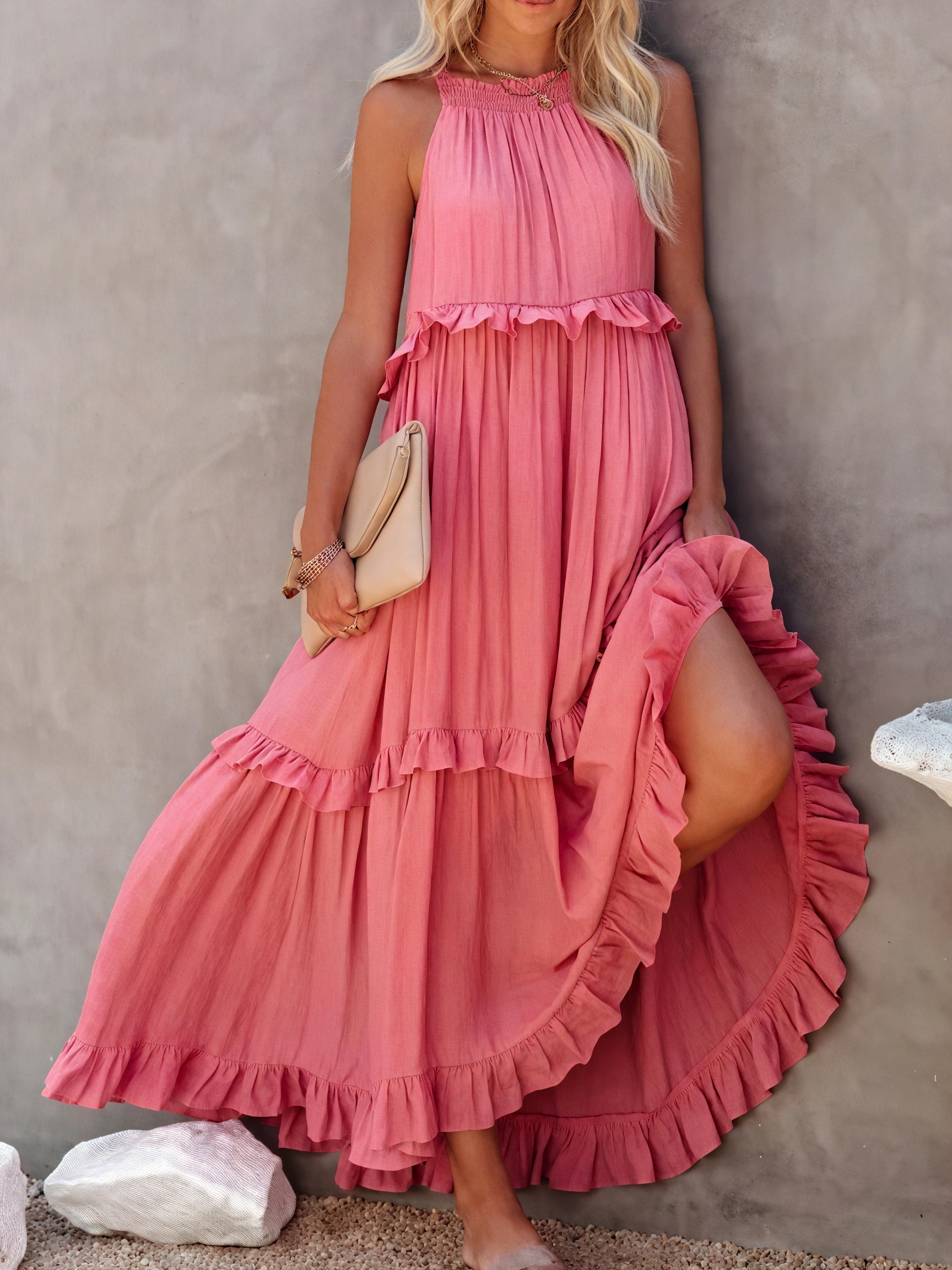 Abito Maxi Fluido con Scollo All'Americana e Dettagli Volant - Montaracrest