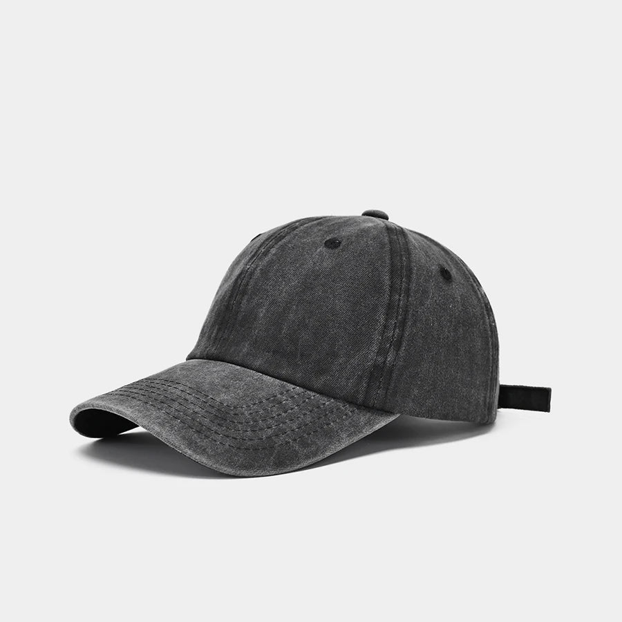 Montaracrest L'Essenziale del Viaggiatore artisanal "Tat" travel hat with woven straw design and wide brim.