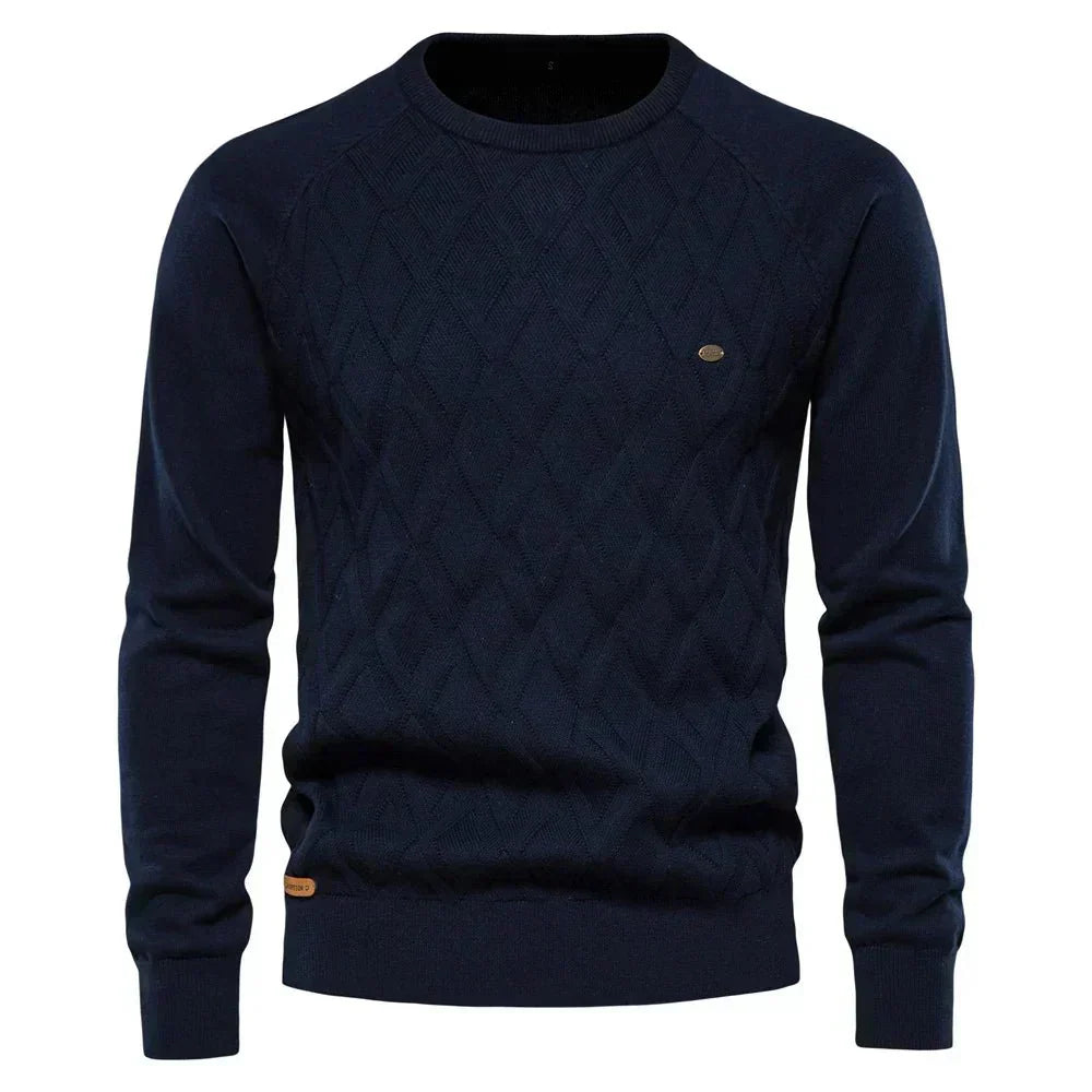 Montaracrest Theodor men's pullover with diamond pattern, featuring a cozy knit design and ribbed cuffs and collar.