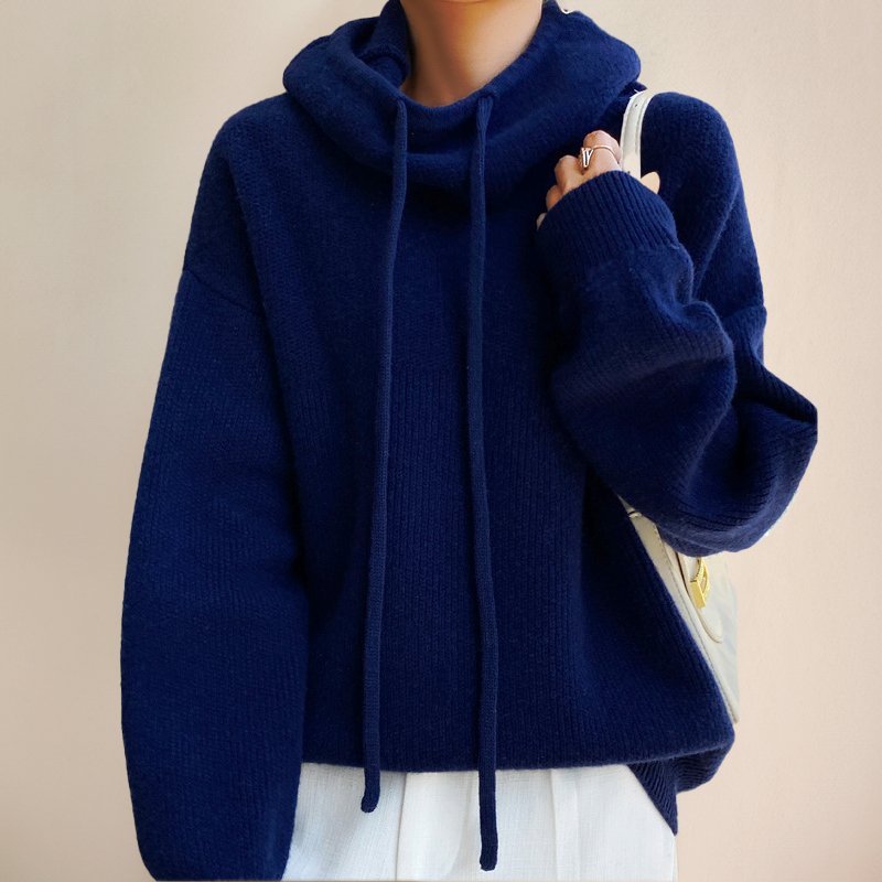 Montaracrest Napoli Cozy sweater, a soft merino wool pullover with a comfortable crew neck, perfect for casual wear.