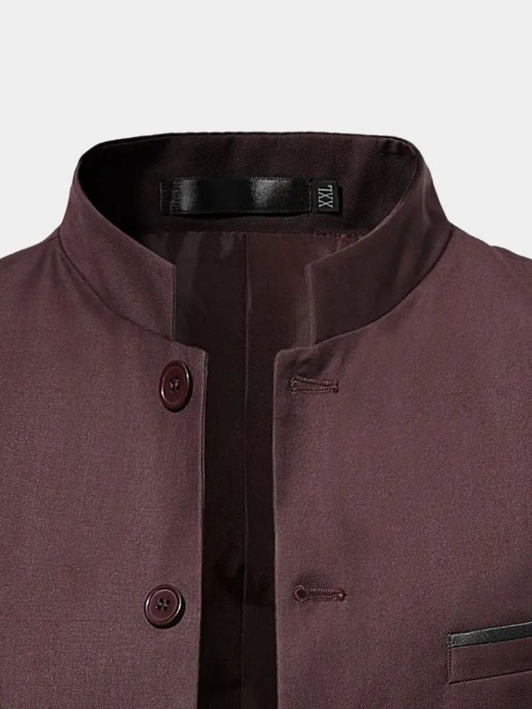 Elegant collar jacket by Montaracrest, stylish women's blazer with a sophisticated design and tailored fit.