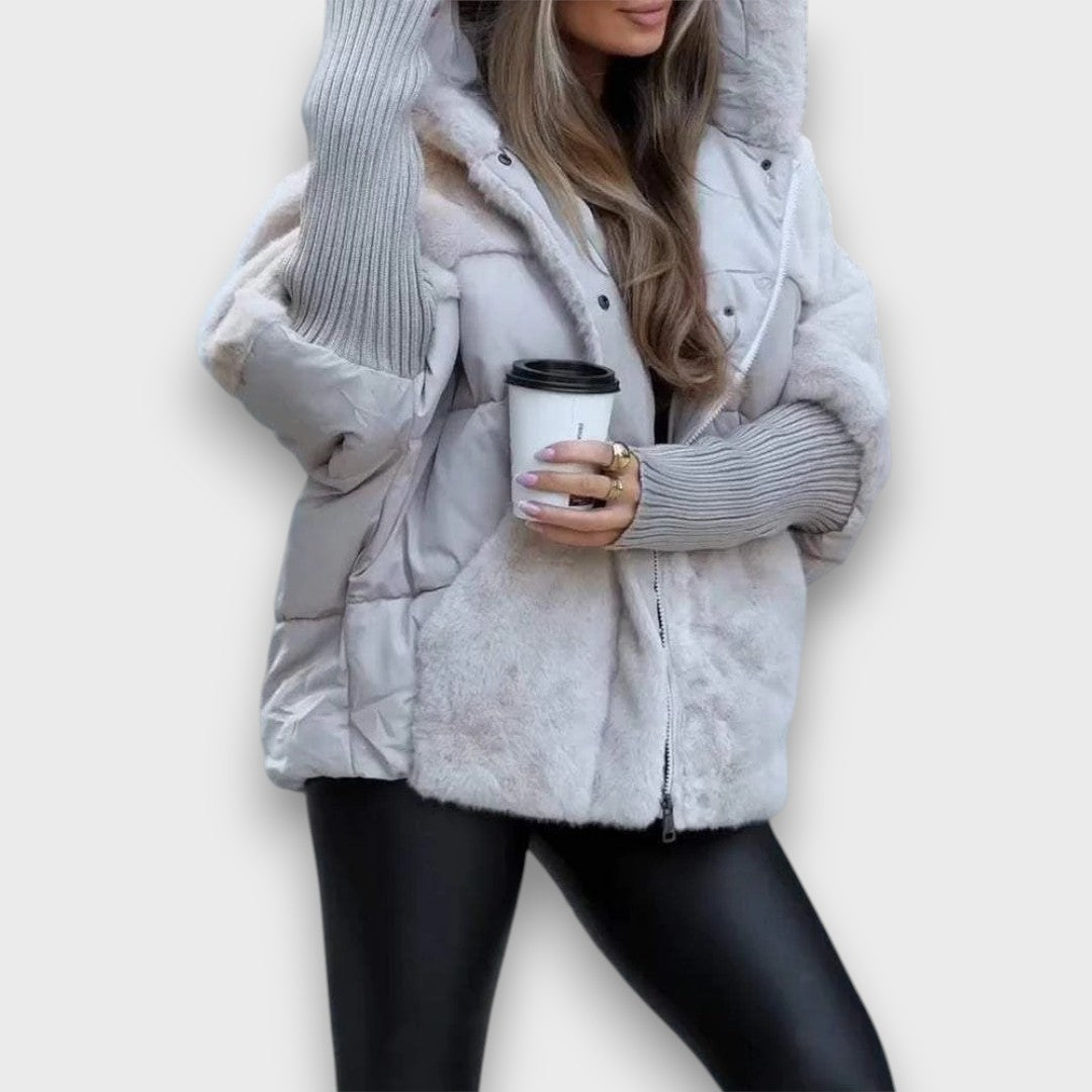 Montaracrest Elyra elegant transition jacket in stylish fabric, showing the front view with a tailored fit and sleek design.