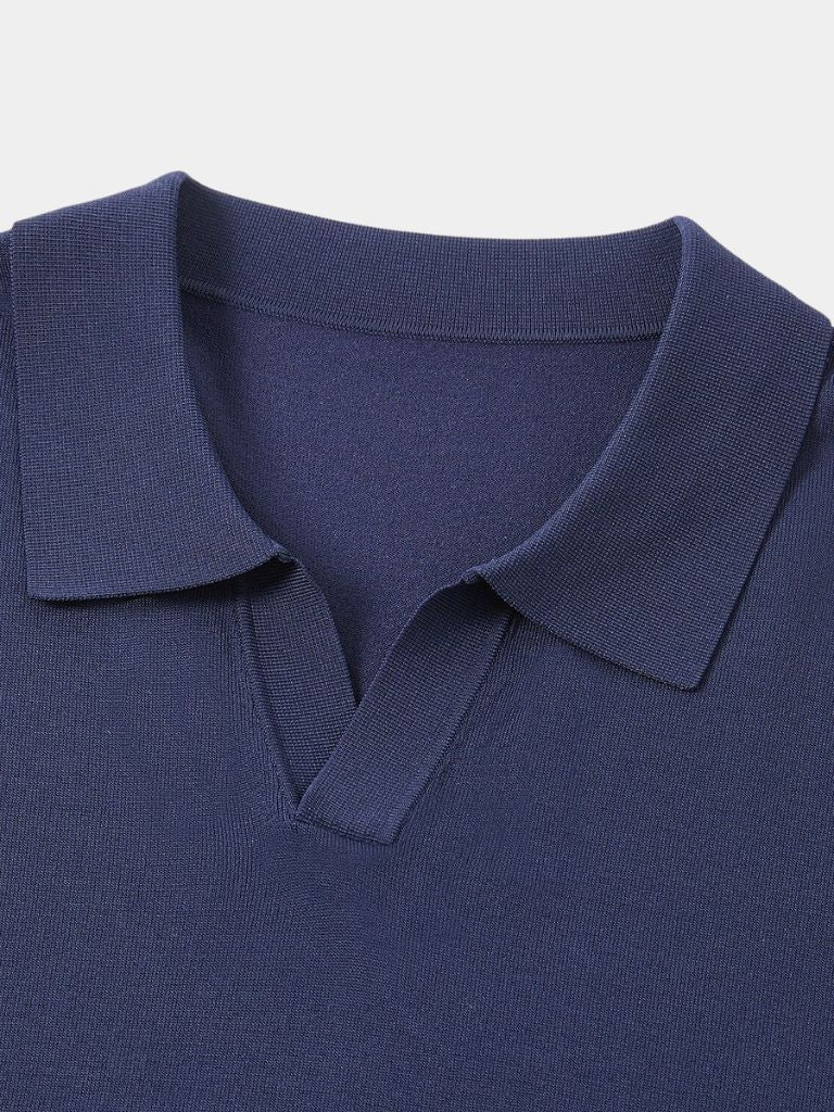 Navy Polo Classe Marina by Montaracrest featuring a classic design with a small crown logo on the chest.