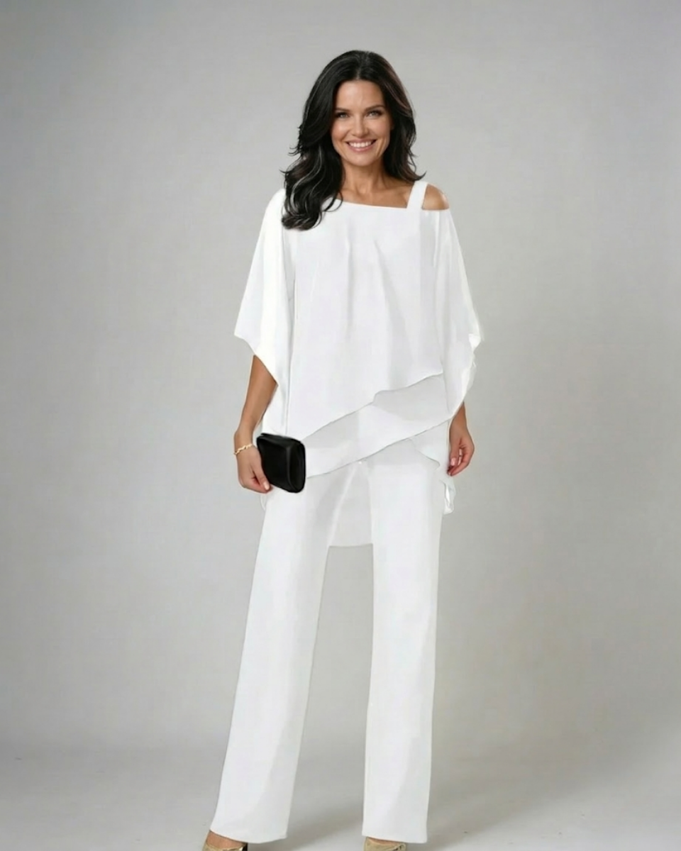 Mariella two-piece fluid outfit by Montaracrest, featuring a stylish top and bottom in a sleek, modern design.