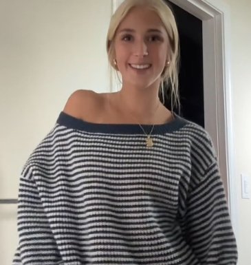 Montaracrest Amy casual women's sweater in Amsterdam print, soft knit with a relaxed fit and stylish design.